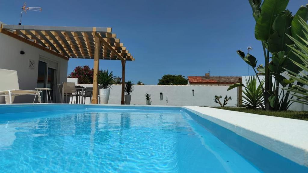 Palapa Garden Alojamientos, Piscina Privada Y Cerca Del Mar Chiclana de la Frontera Eksteriør bilde