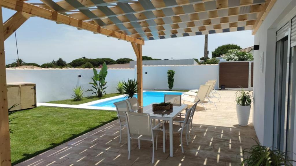 Palapa Garden Alojamientos, Piscina Privada Y Cerca Del Mar Chiclana de la Frontera Eksteriør bilde