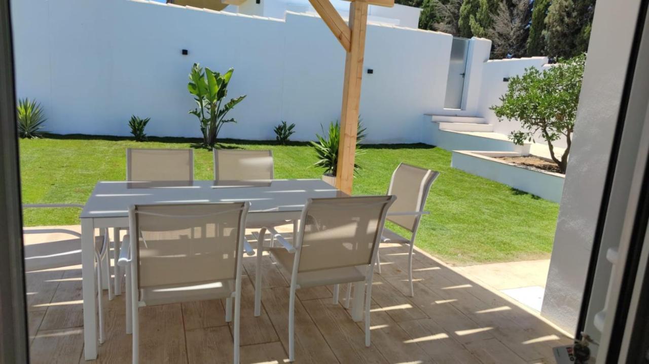 Palapa Garden Alojamientos, Piscina Privada Y Cerca Del Mar Chiclana de la Frontera Eksteriør bilde