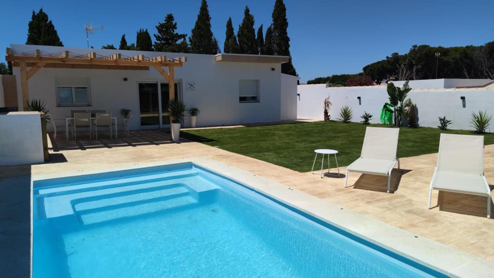 Palapa Garden Alojamientos, Piscina Privada Y Cerca Del Mar Chiclana de la Frontera Rom bilde